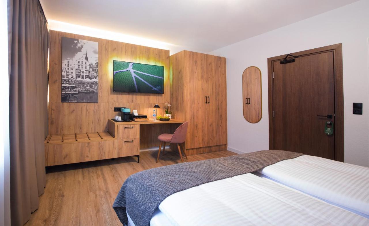 Gaestehaus Zum Roten Hahn Lüneburg Esterno foto